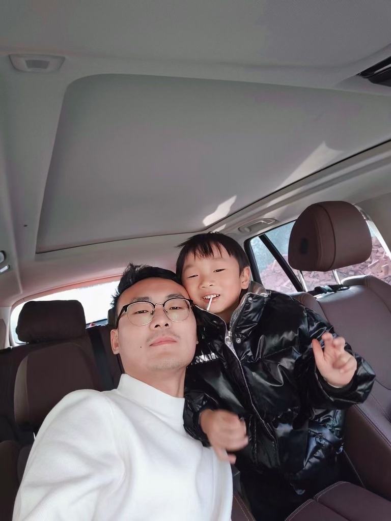 和儿子的合影